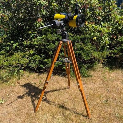 Short Tube Catadioptric Equatorial Reflector Telescope 