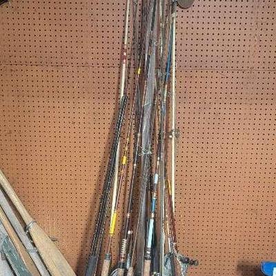 Antique/Vintage Reels & Fishing Poles 10+ 