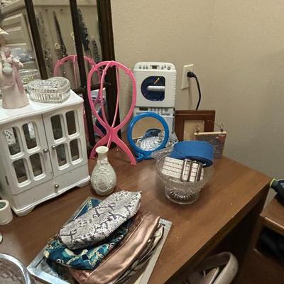 Sale Photo Thumbnail #548