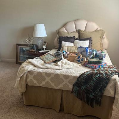 Sale Photo Thumbnail #380