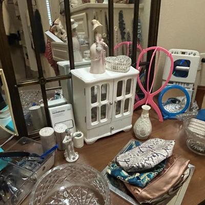 Sale Photo Thumbnail #547