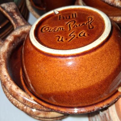 Sale Photo Thumbnail #191: HULL OVEN PROOF POTTERY COLLECTION