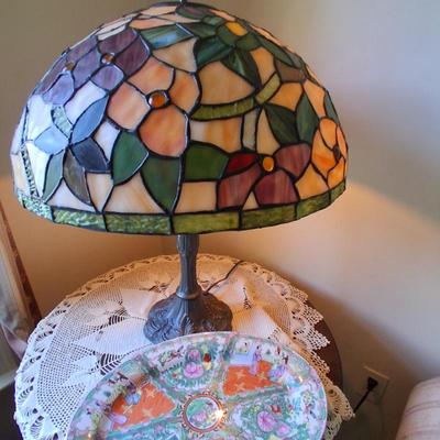 Sale Photo Thumbnail #105: 
TIFFANY REPRO TABLE LAMP