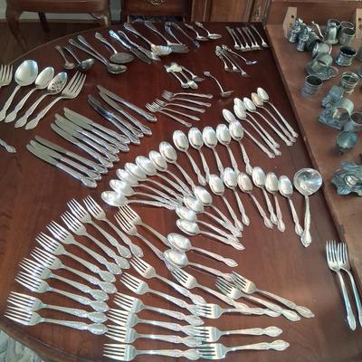 Victorian Rose EPNS flatware for 10 from 1957 Rogers Bros