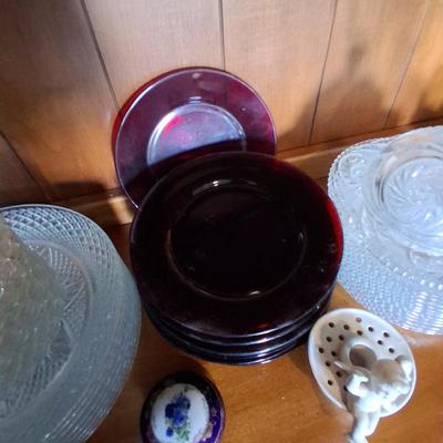 Sale Photo Thumbnail #134: RUBY GLASS PLATES