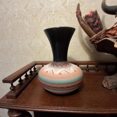 NAVAJO POTTERY