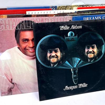 “Willie Nelson” and More Country Artists!