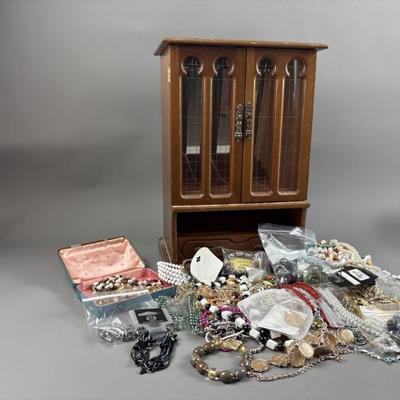 Sale Photo Thumbnail #317