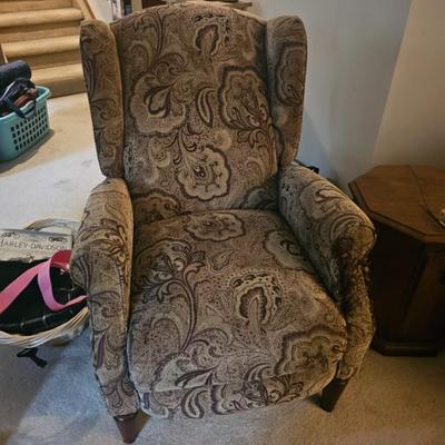 Reclining chair