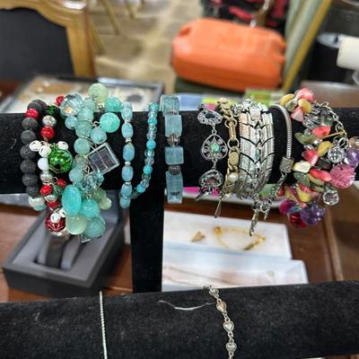 Sale Photo Thumbnail #88