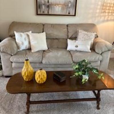Living room coffee table