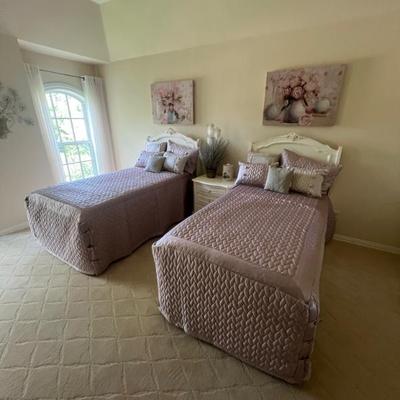 Sale Photo Thumbnail #62: Beautiful girls room twin beds, white furniture 