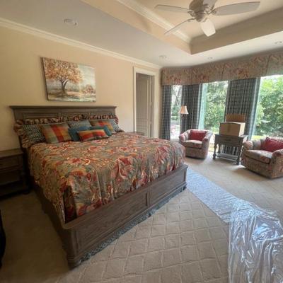 King size bedroom suite weathered gray - great!