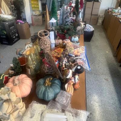Sale Photo Thumbnail #79: Fall and Halloween secir