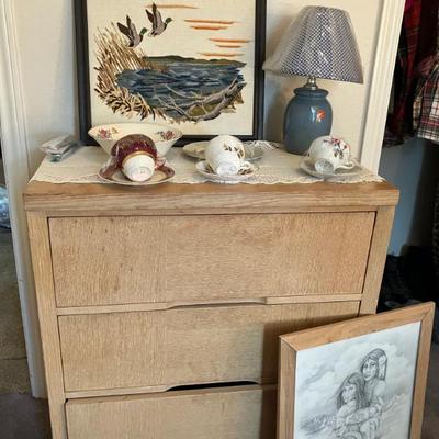 Sale Photo Thumbnail #20: Pair of MCM dressers 
