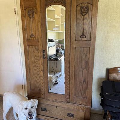 Armoire