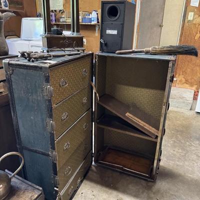 Antique trunk 