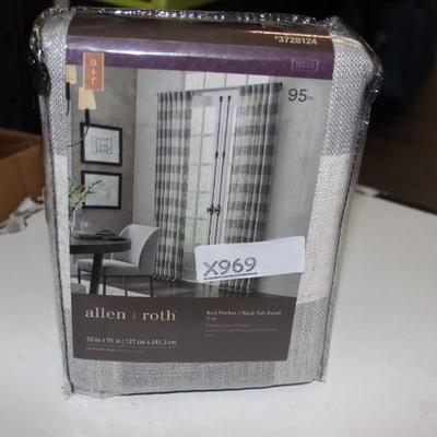 Sale Photo Thumbnail #822