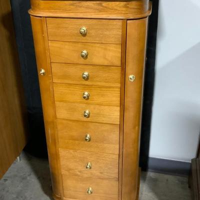 Sale Photo Thumbnail #149