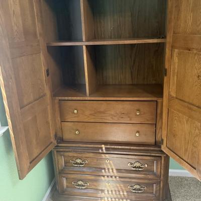 Storage armoire