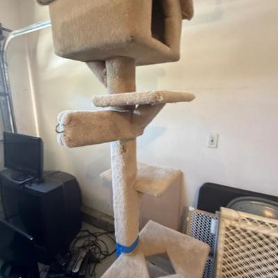 Lots of cat and dog  items 