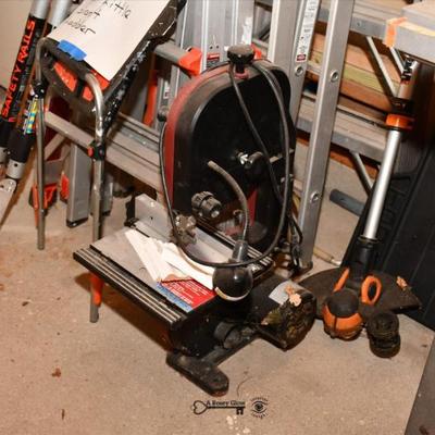1367 garage