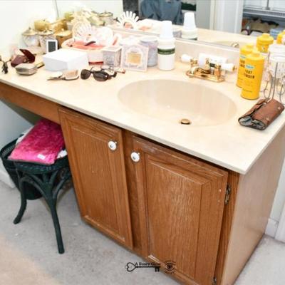 0613 bathroom bedroom a