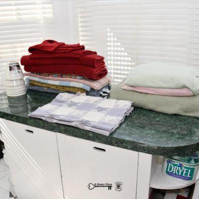 1021 laundry room