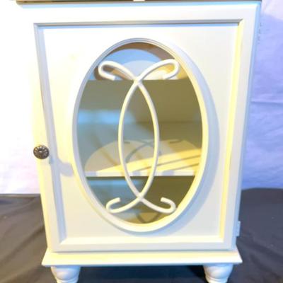 White side table 
