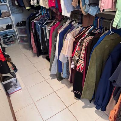 Sale Photo Thumbnail #518