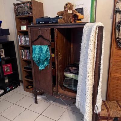 Sale Photo Thumbnail #533