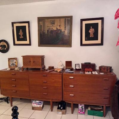 Sale Photo Thumbnail #526