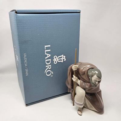 Lladro Nativity #5476 "San Jose - Saint Joseph" in Box
