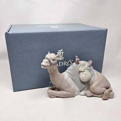 Lladro Nativity #6944 "El camello - Camel" in Box
