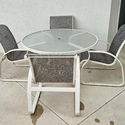 Tropitone Round Patio Table and 4 Chairs

