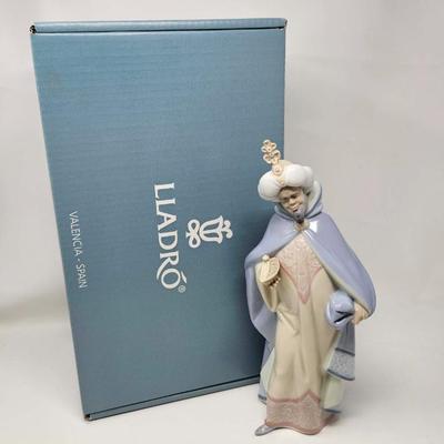 Lladro Nativity #5481 "Rey Baltasar - King Balthasar" in Box
