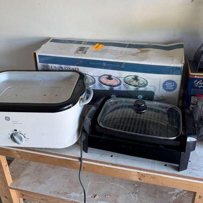 DeLonghi Indoor Grill, Bella Triple Slow Cooker, GE Roaster Oven, and Starfrit Appliance