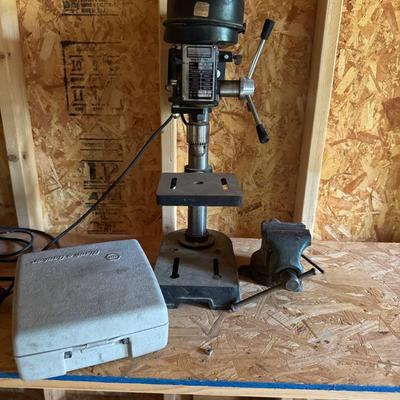 Duracraft Drill Press & Black & Decker U-155C Jigsaw Kit – Vintage Power Tool Lot