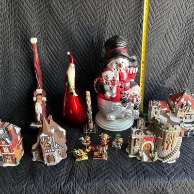 Dickens Village Series Houses, Christmas Figurines, Ornaments & Holiday Decor Assortment
