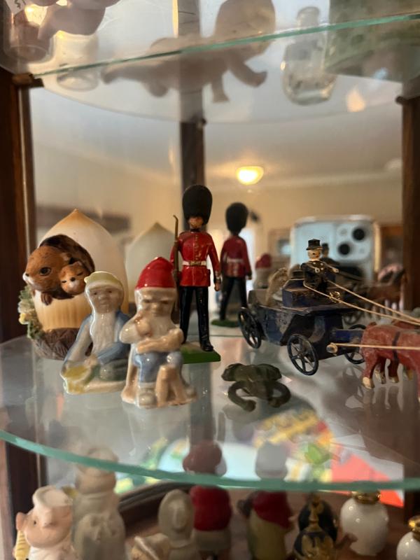 Sale Photo Thumbnail #273