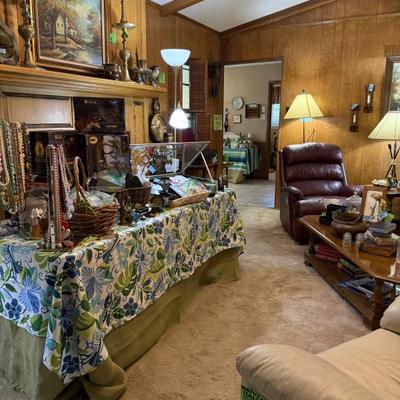 Sale Photo Thumbnail #346