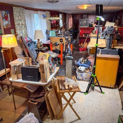 Estate sale photo