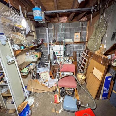 Estate sale photo