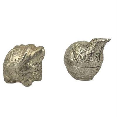 Lot 032  
Cambodian Figural Silver Betel Boxes in Quail and Turtle Shapes