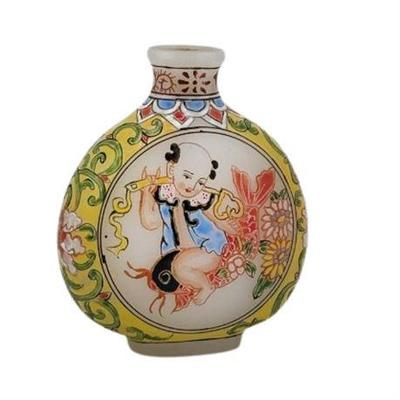 Lot 058   
Antique Chinese Qing Hand Painted Snuff Bottle