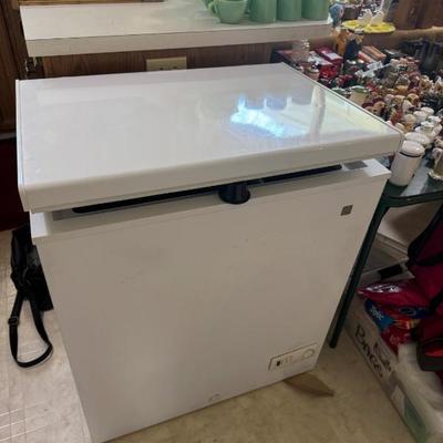 Sale Photo Thumbnail #13: sm freezer
