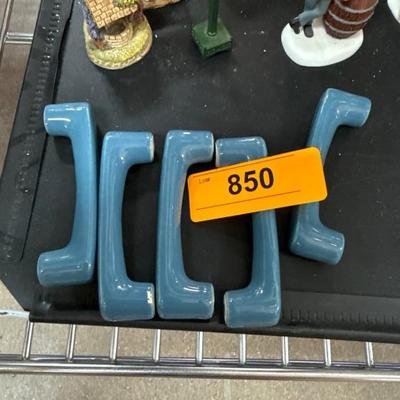 Sale Photo Thumbnail #302