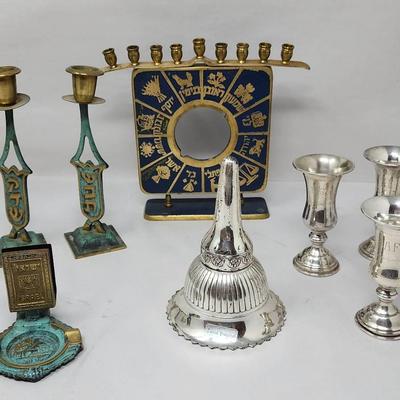 Judaica - Metal Decor And Silver Metal Kiddush Cups