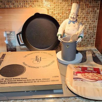 Pizza Peel, 15" Round Baking Stone - The Pampered Chef, Cast Iron Skillet, Cutting Board & More!