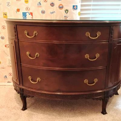 Vintage Mahogany Dresser 